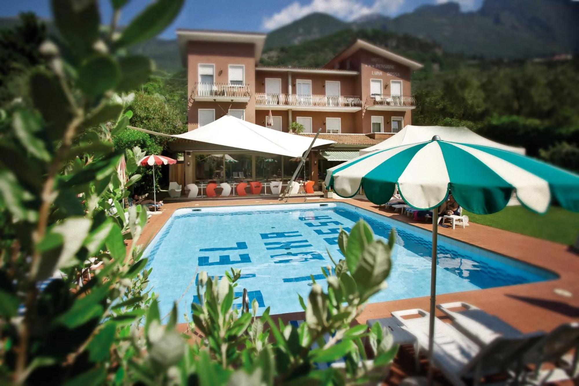 Hotel Luna Rossa (Adults Only) Мальчезине Экстерьер фото