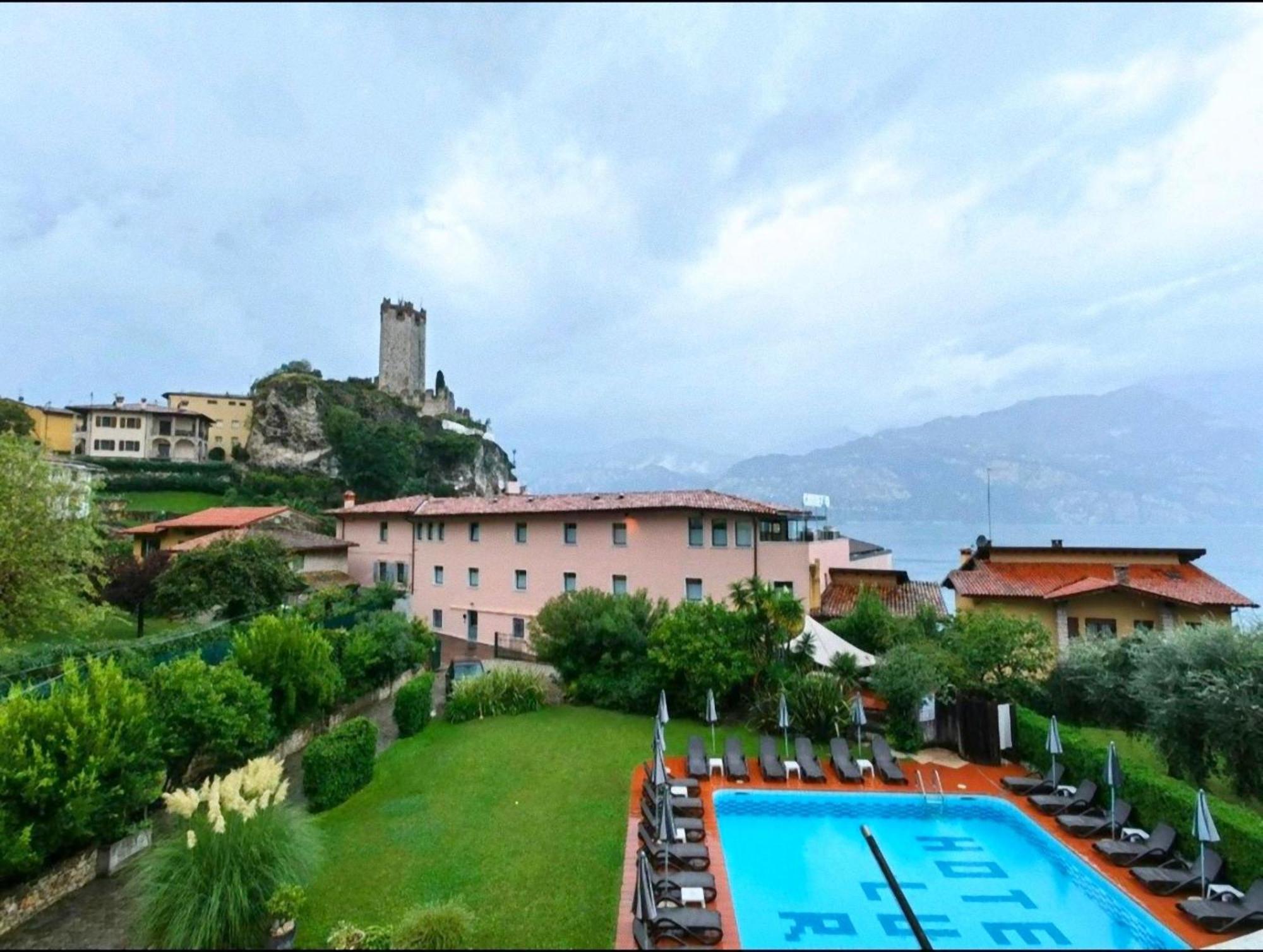 Hotel Luna Rossa (Adults Only) Мальчезине Экстерьер фото