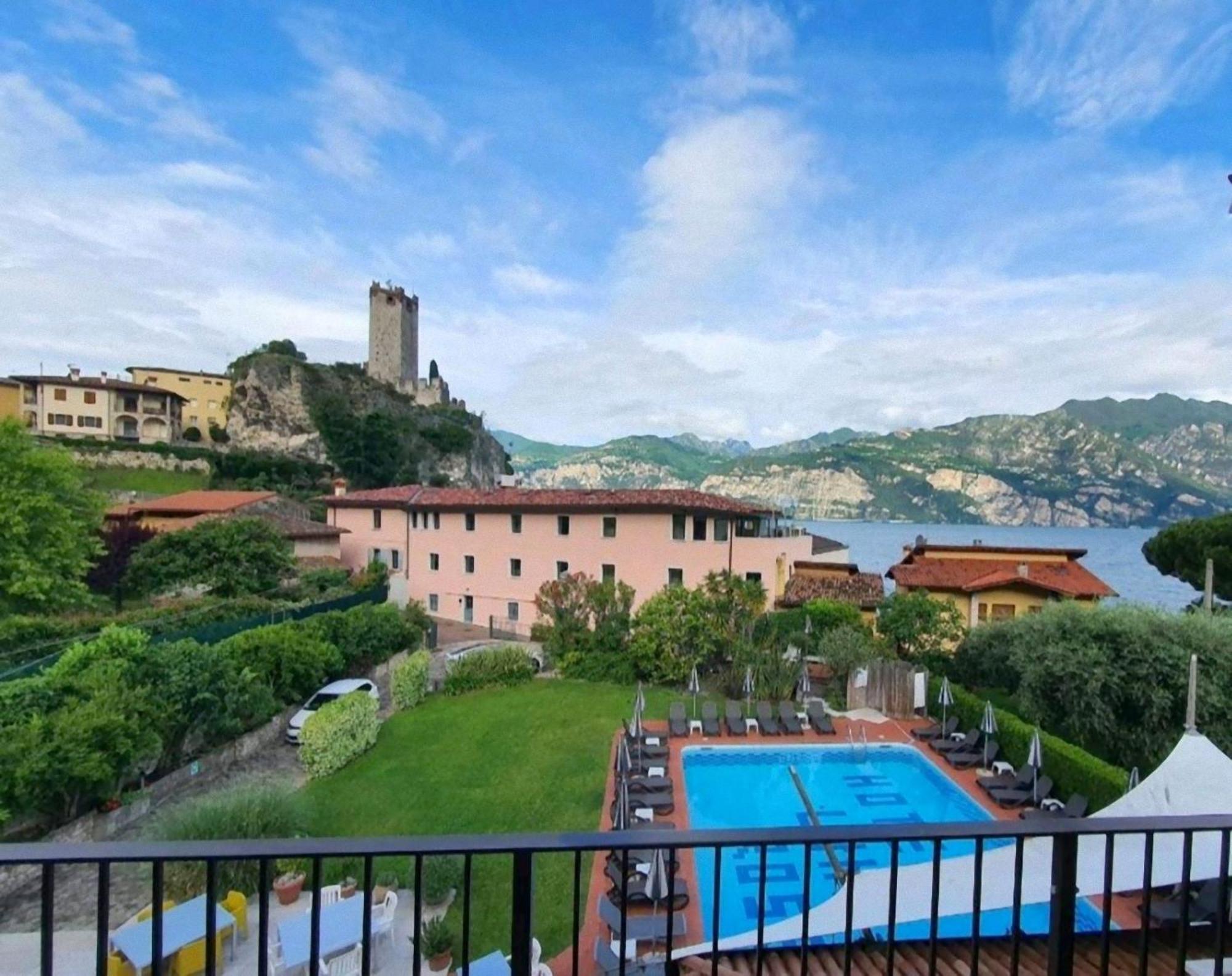 Hotel Luna Rossa (Adults Only) Мальчезине Экстерьер фото