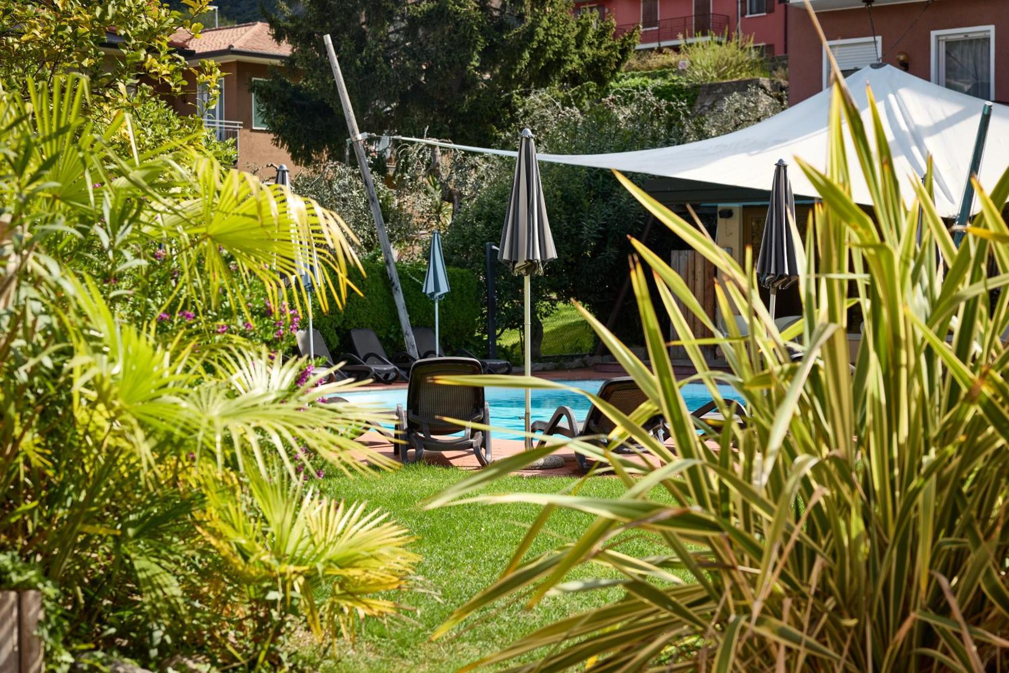 Hotel Luna Rossa (Adults Only) Мальчезине Экстерьер фото